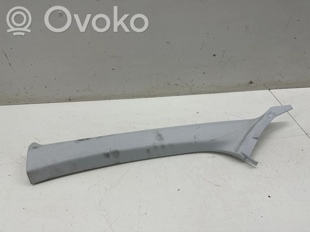 Osłona słupka szyby przedniej / A   9810165077