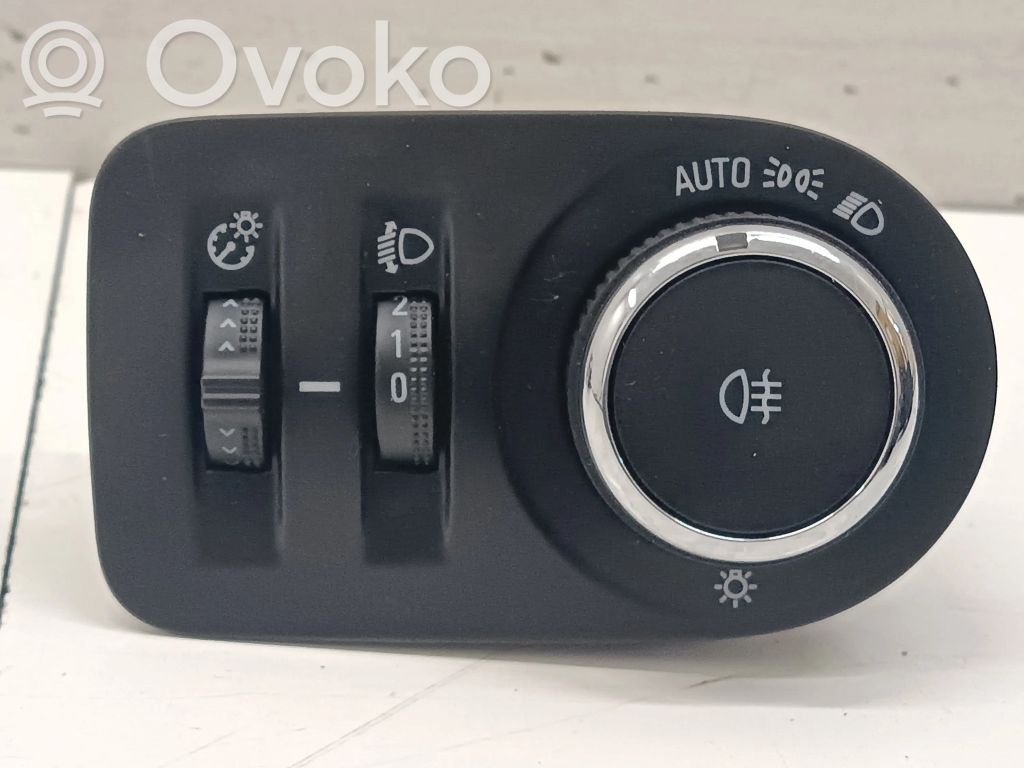 Opel Astra K Light switch 