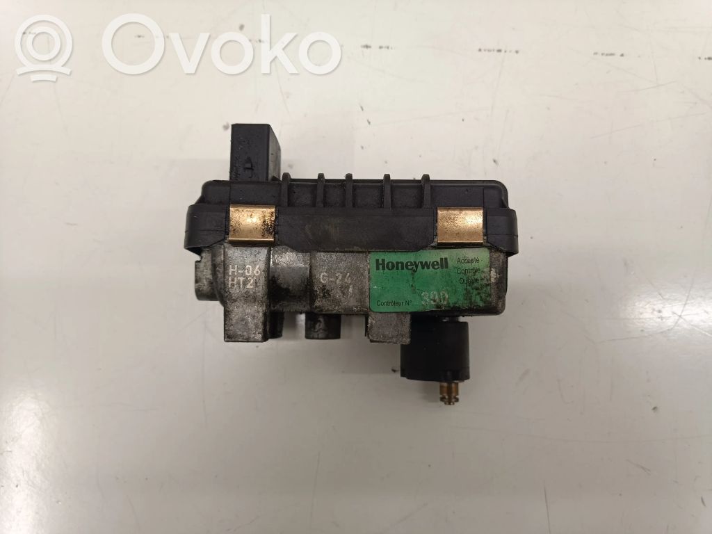 BMW 5 F10 F11 Turbo charger electric actuator 