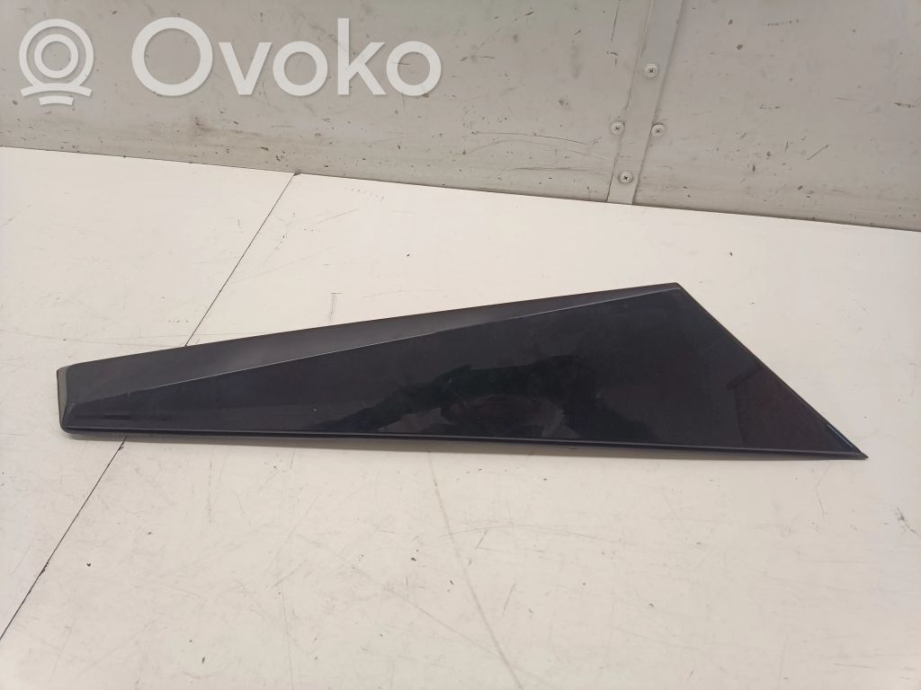Peugeot 2008 II Tailgate trim 