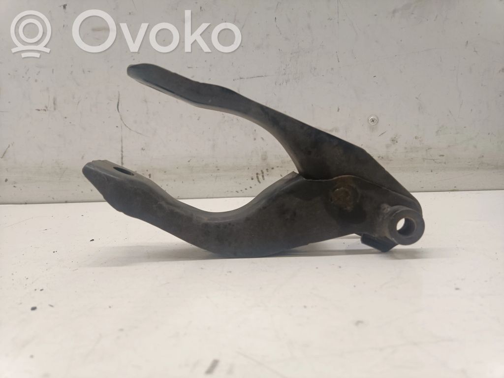 Opel Astra K Engine mounting bracket 