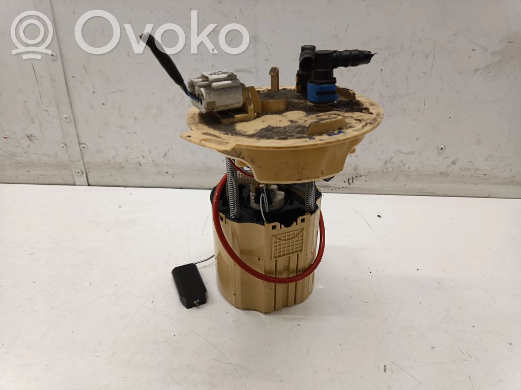 Opel Astra K Pompa paliwa w zbiorniku 