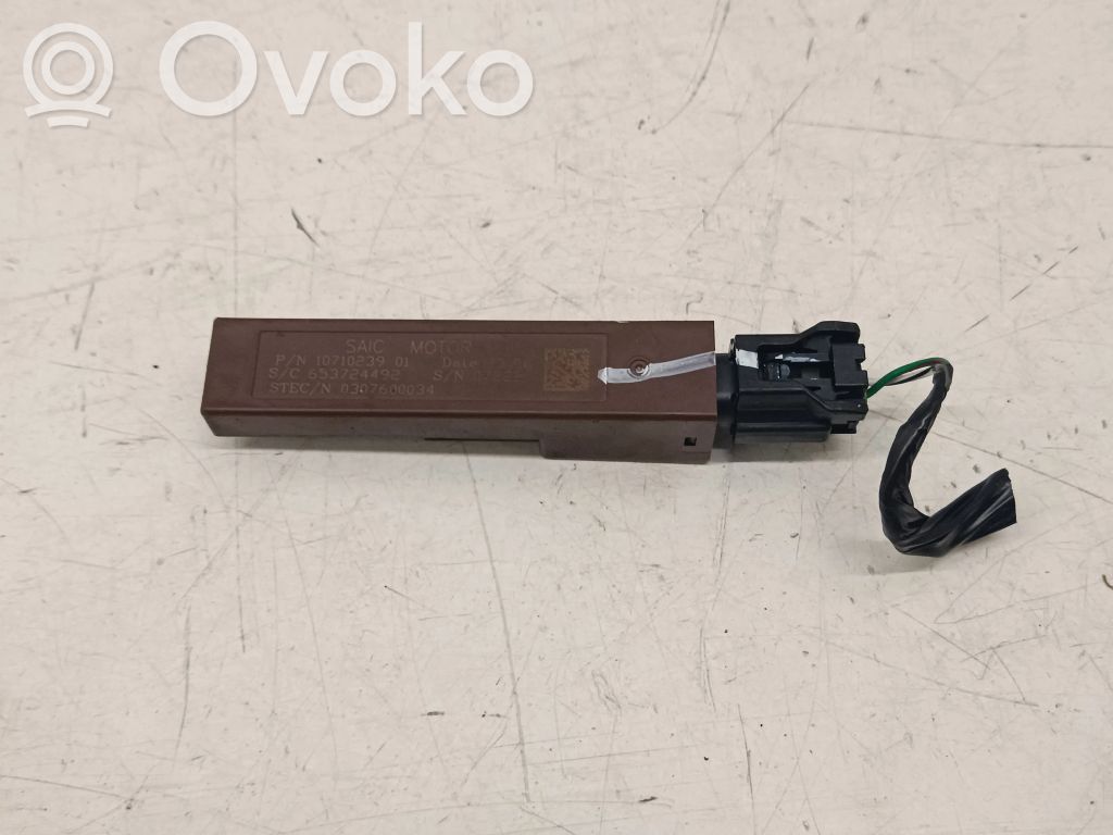 MG ZS Aerial antenna amplifier 