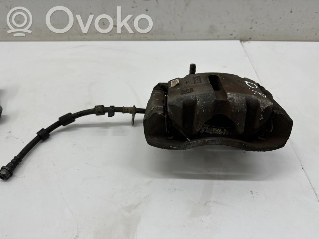 Opel Insignia B Zacisk hamulcowy przedni 