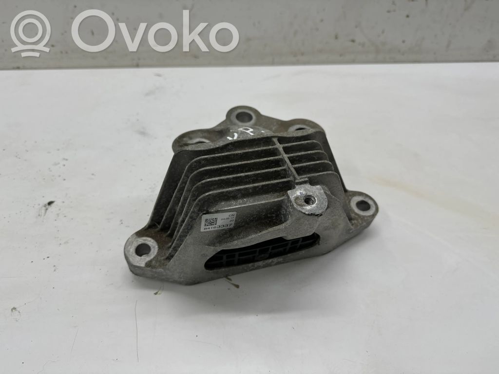 Opel Insignia B Engine mount bracket 