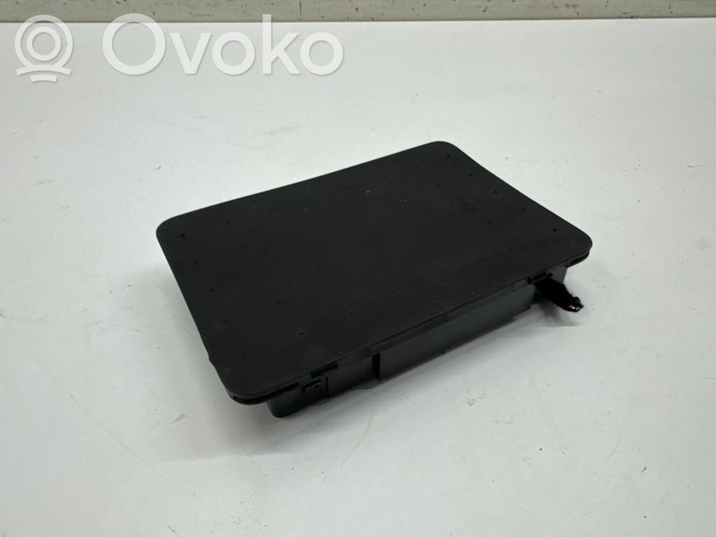 Volvo XC60 Wireless charging module 