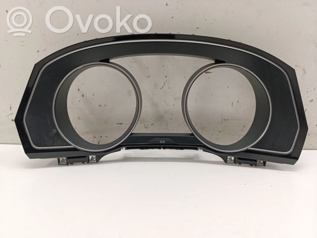 Volkswagen PASSAT B8 Instrumentu paneļa dekoratīvā apdare 