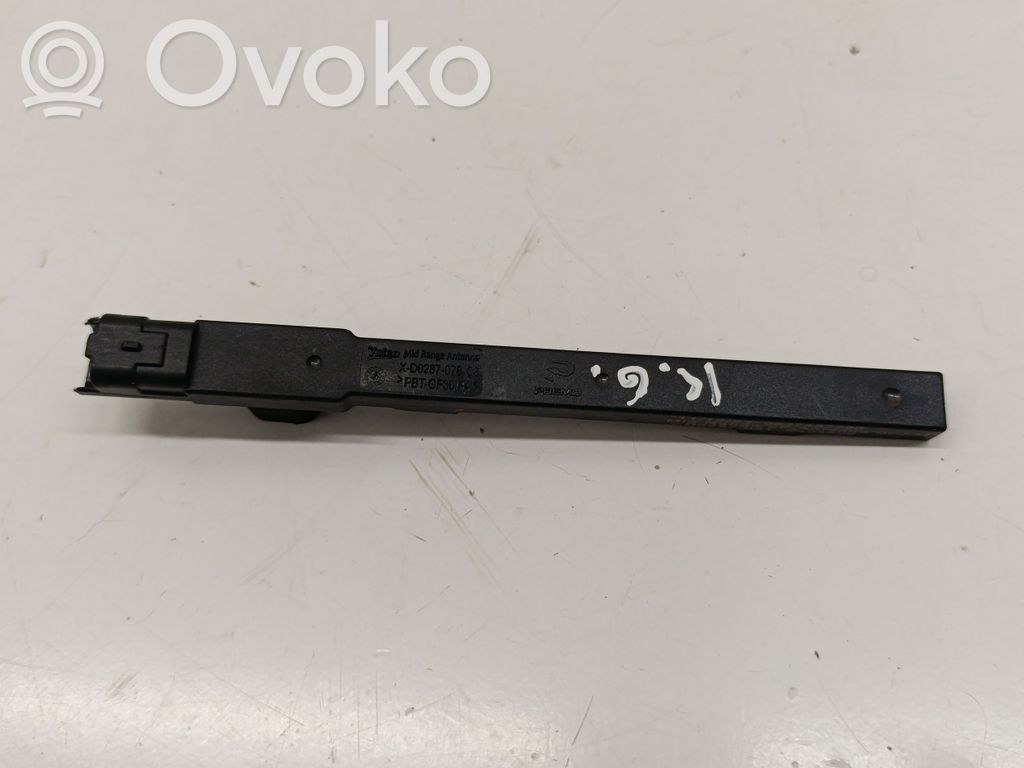 Opel Astra L Radion pystyantenni 