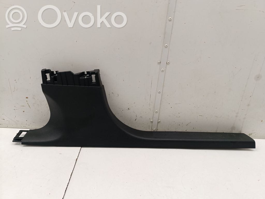 Osłona dolna słupka / B   9847054280