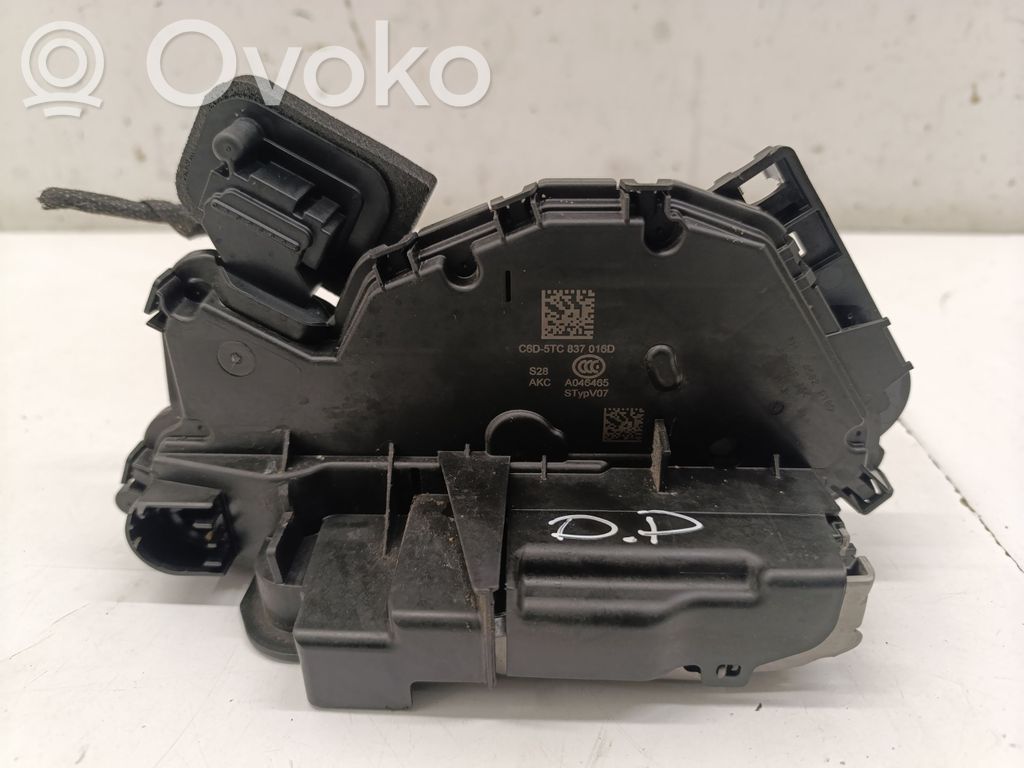 Volkswagen Taigo Priekšpusē slēdzene 