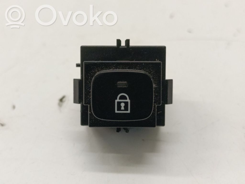 Polestar 2 Central locking switch button 