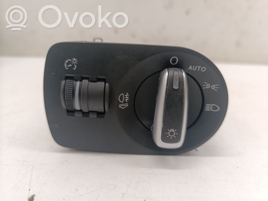 Audi RS Q3 Light switch 