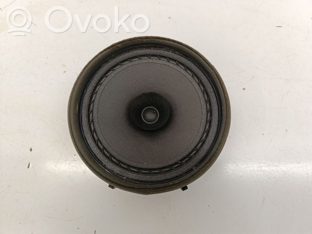 Mitsubishi L200 Altavoz de la puerta delantera 