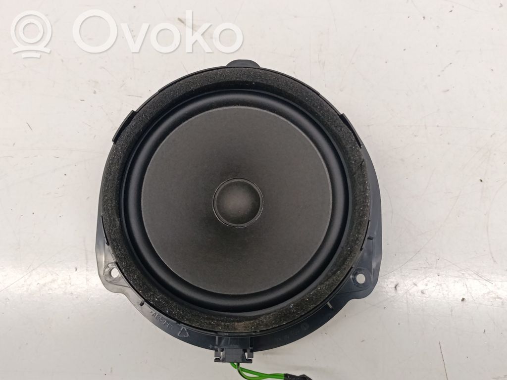 Audi A3 S3 8V Altavoz de la puerta trasera 