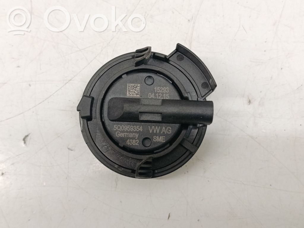 Sensor impacto/accidente para activar Airbag   5Q0959354