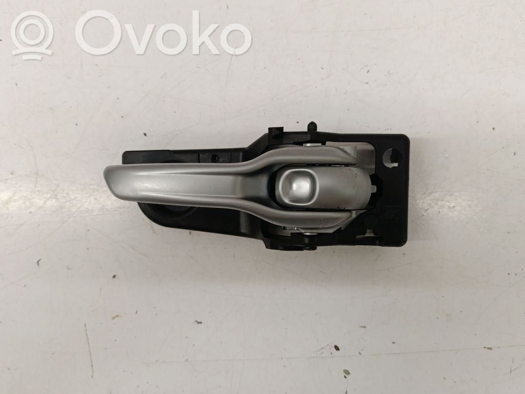 Front door interior handle   C37090