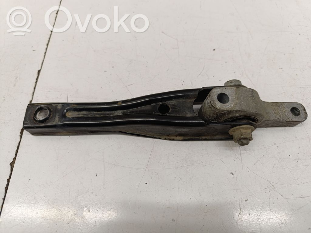 Volkswagen Golf VII Gearbox mounting bracket 