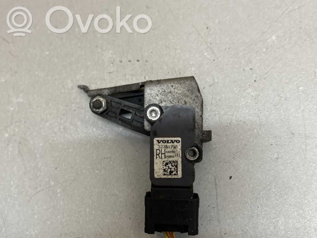 Volvo XC90 Rear air suspension level height sensor 