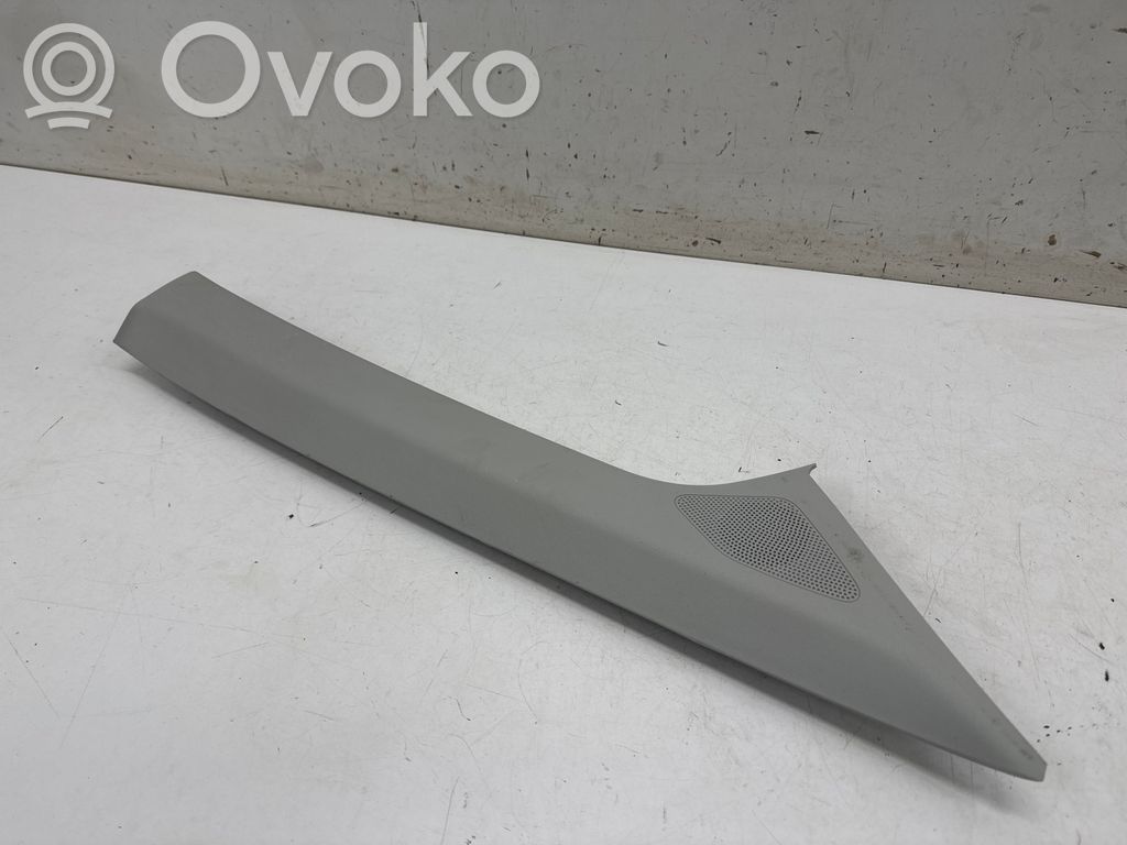Seat Arona Osłona słupka szyby przedniej / A 