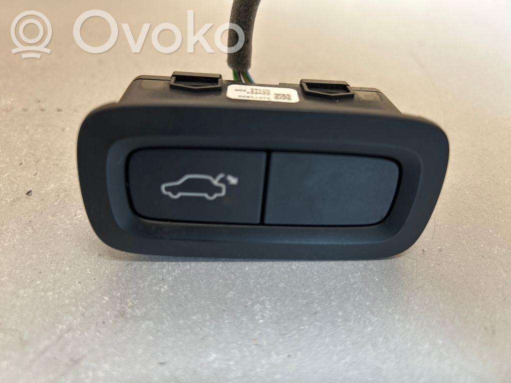 Volvo XC60 Tailgate/boot open switch button 