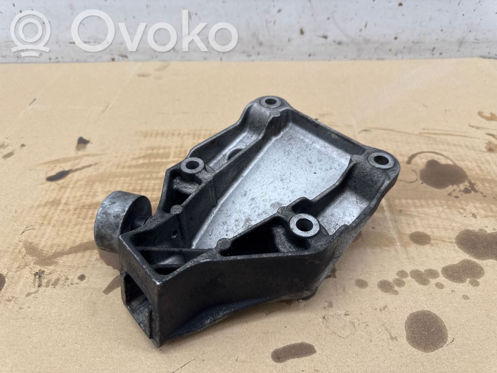 BMW 5 GT F07 Suport motor 