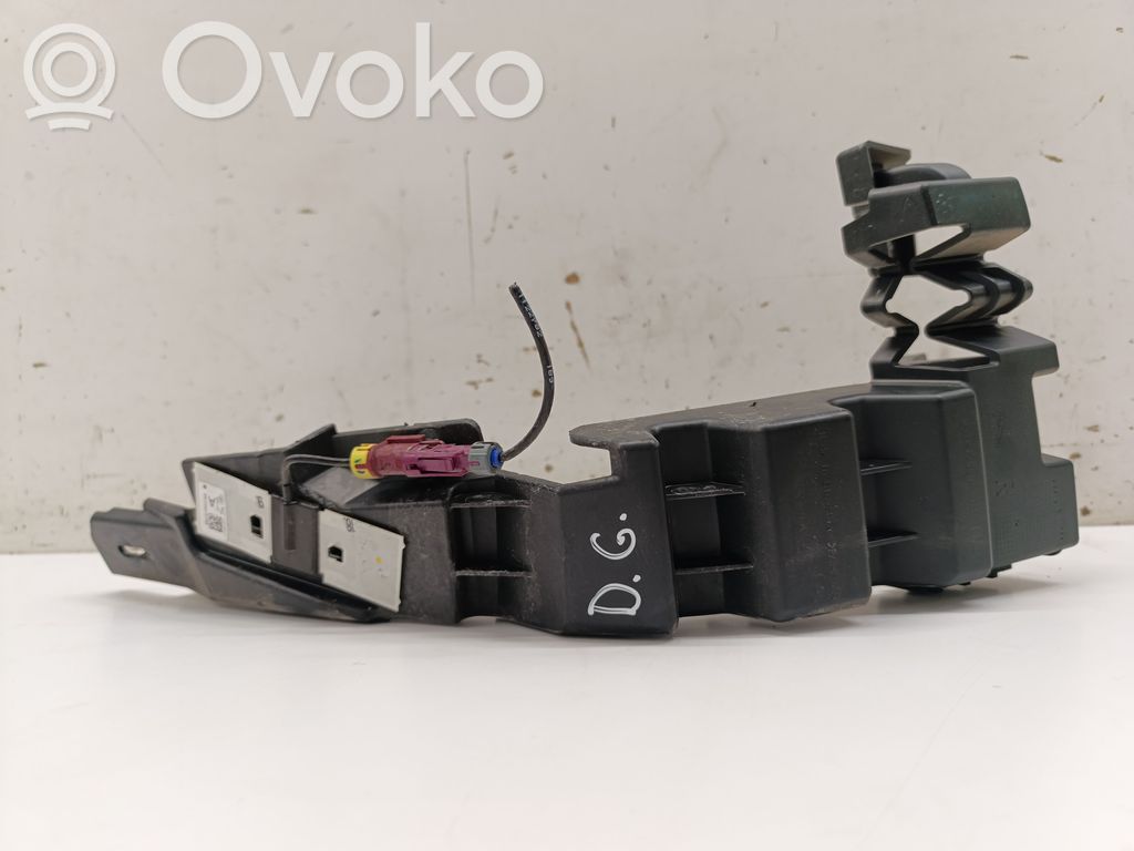 Uchwyt / Mocowanie zderzaka tylnego   M9C317A881A