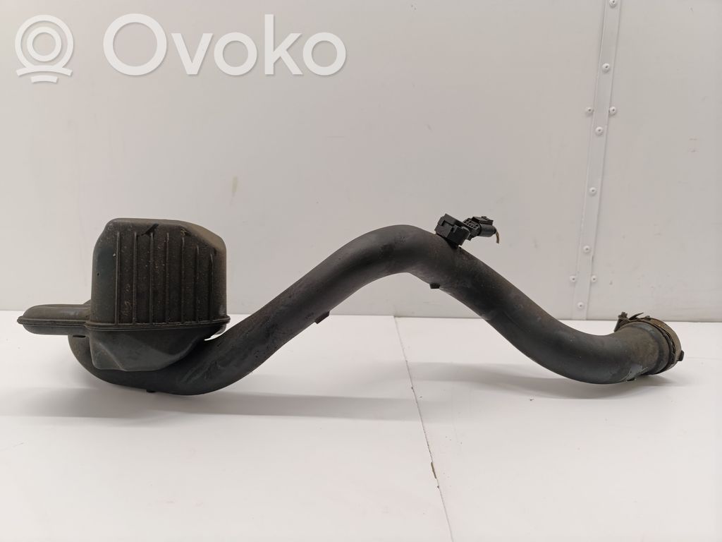 Audi A5 Sportback 8TA Tubo flessibile intercooler 