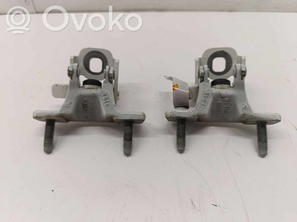 Tailgate/trunk/boot hinge   7318932,7318931