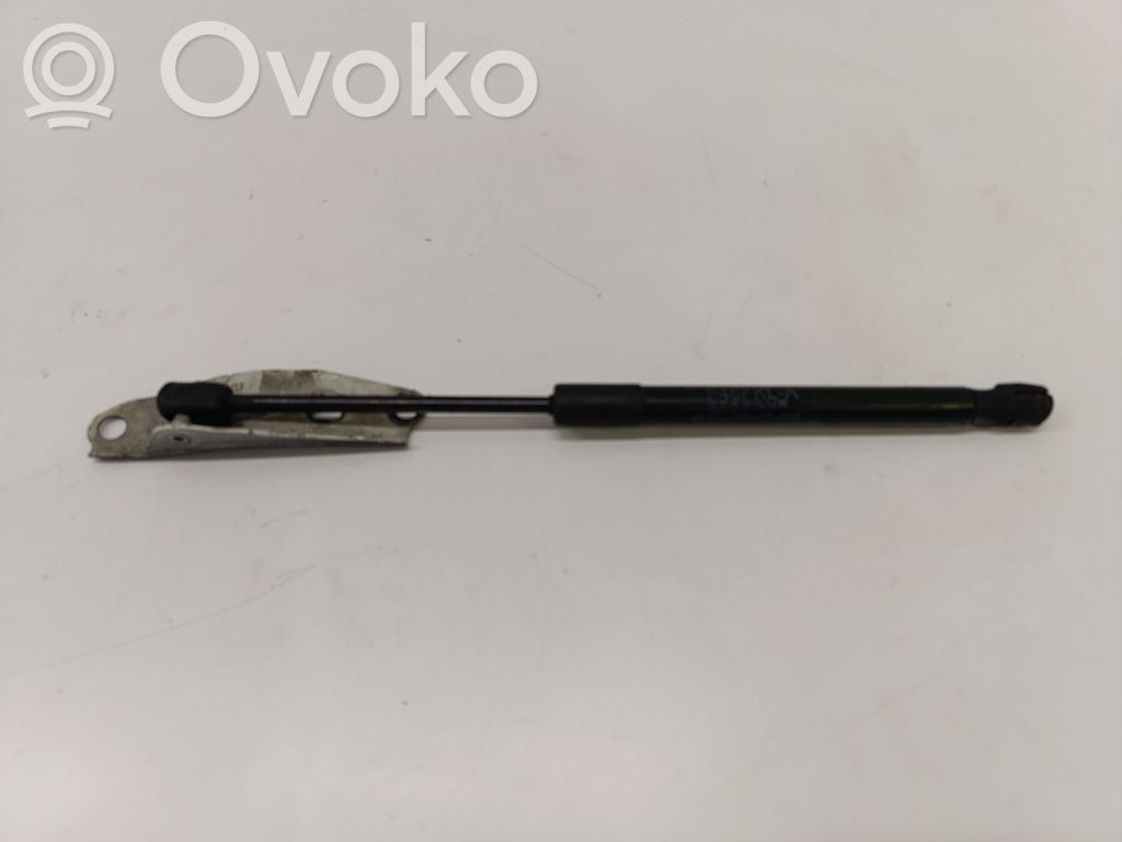 BMW 2 F46 Siłownik maski przedniej 