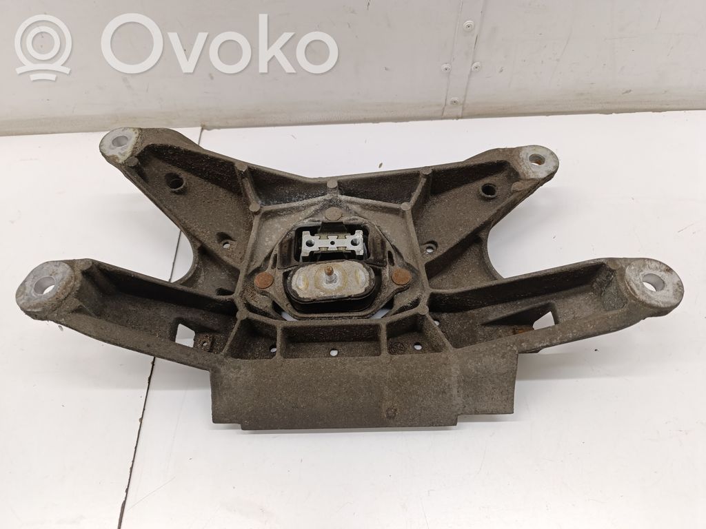 Audi A4 S4 B8 8K Gearbox mounting bracket 