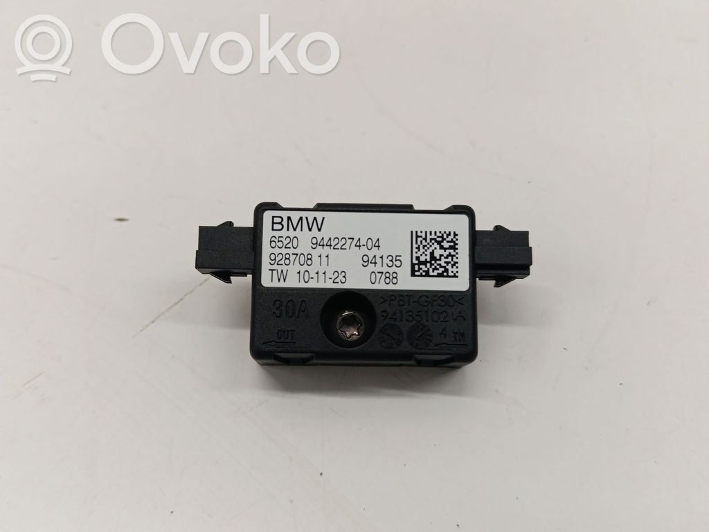 BMW iX1 Antenos stiprintuvas 