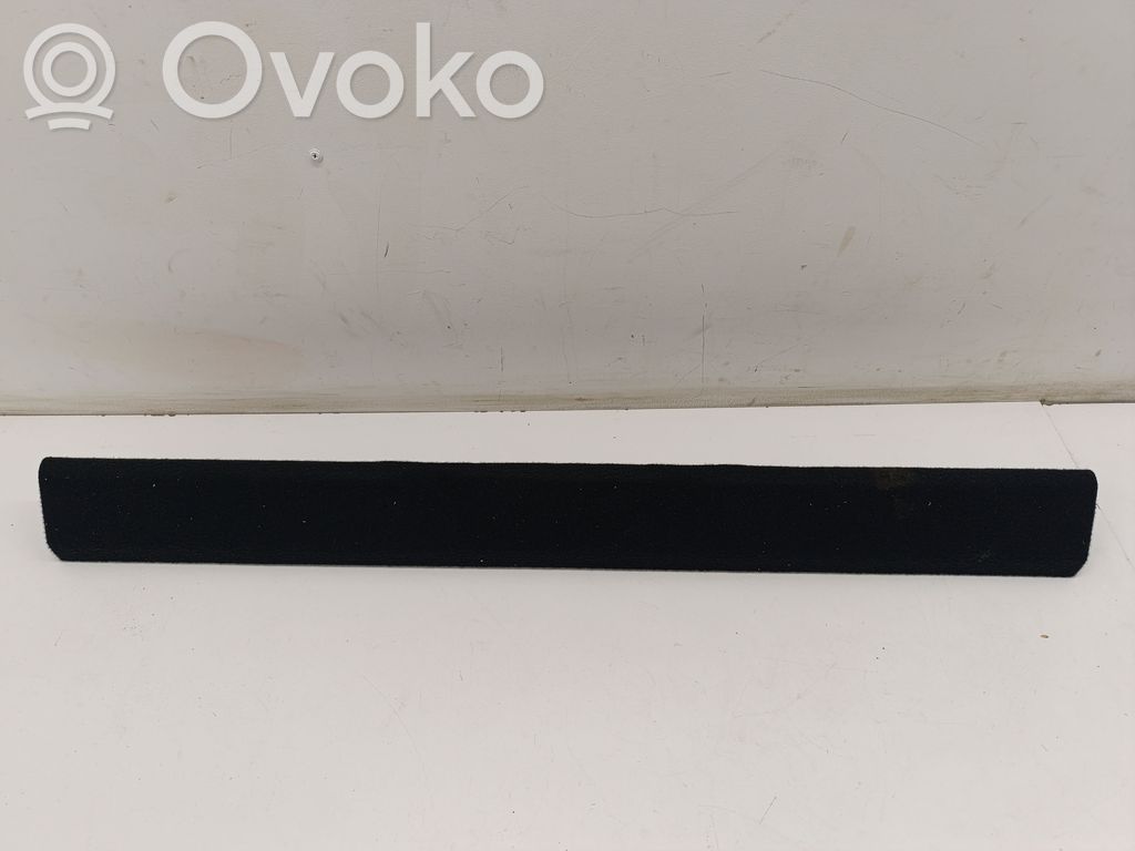 BMW iX1 Kita bagažinės apdailos detalė 