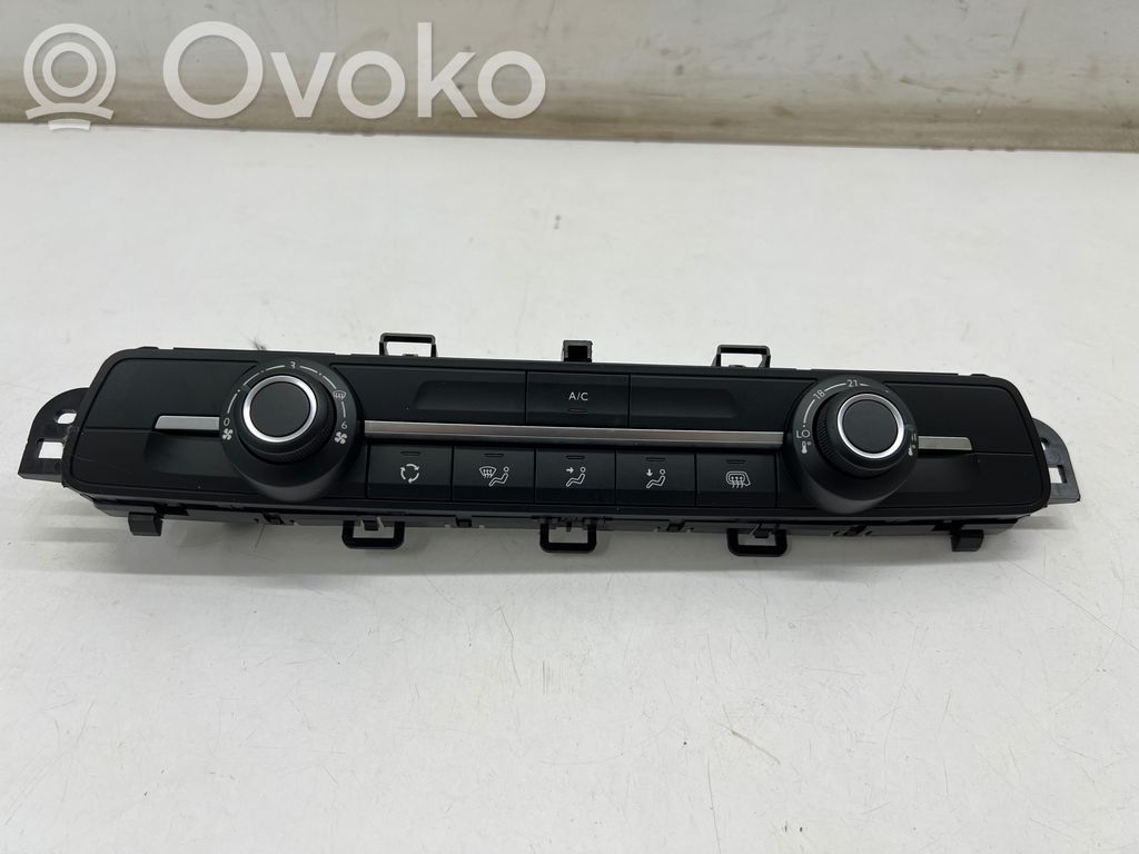 Opel Vivaro Climate control unit 