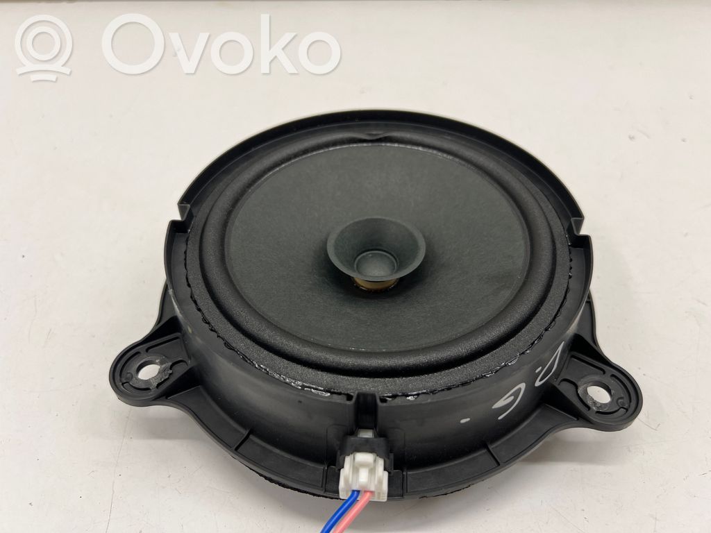 Nissan Qashqai J12 Altoparlante portiera posteriore 