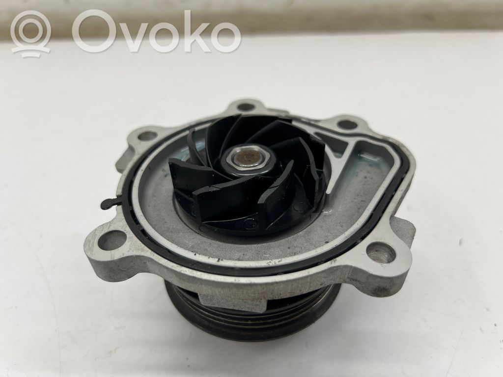Nissan Qashqai J12 Water pump 