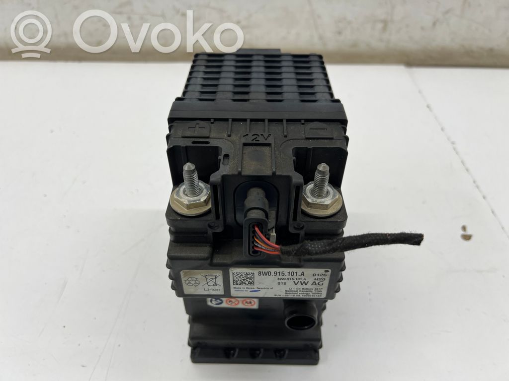 Audi A4 S4 B9 Akumulators 