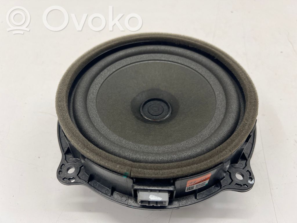 KIA Stinger Rear door speaker 