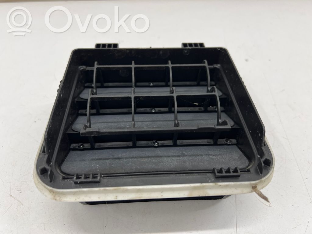 KIA Sportage Quarter panel pressure vent 