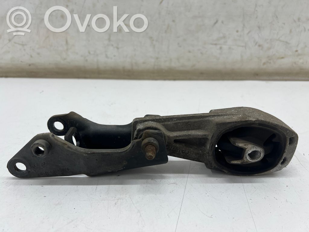 Opel Crossland X Engine mount bracket 