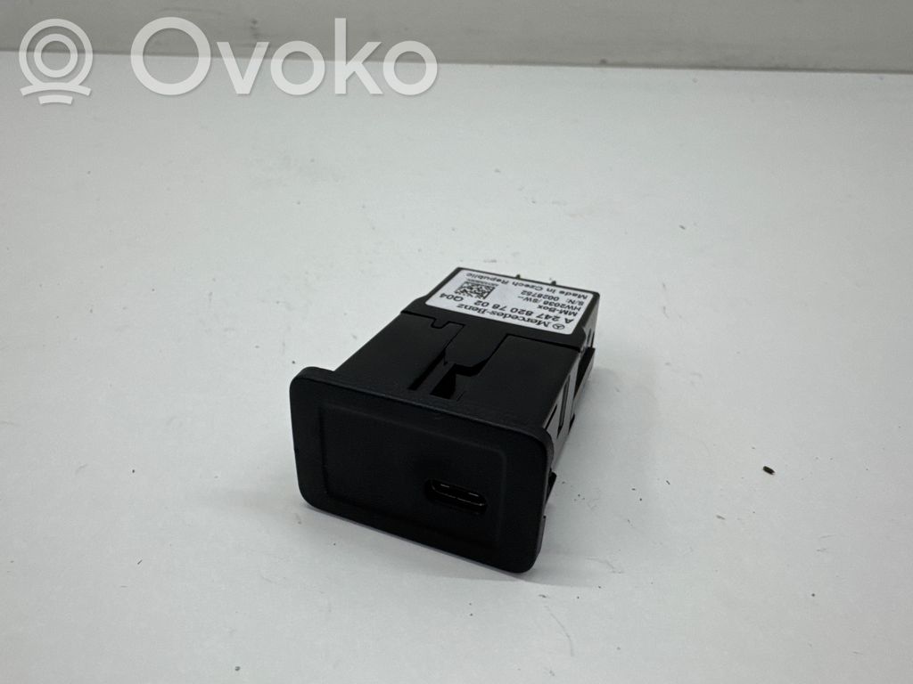 Enchufe conector USB   A2478207802,0028752,HW2036WW