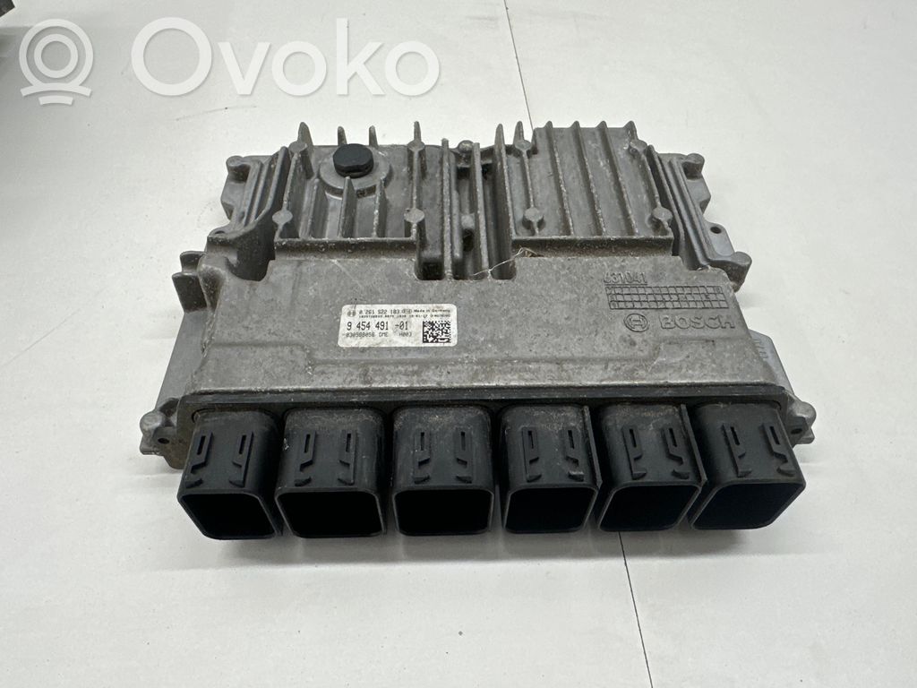 BMW 5 G30 G31 G38 Engine control unit/module 
