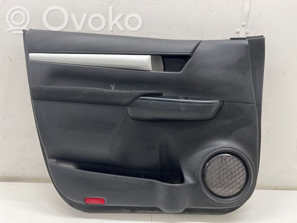 Toyota Hilux VIII Rivestimento del pannello della portiera anteriore
