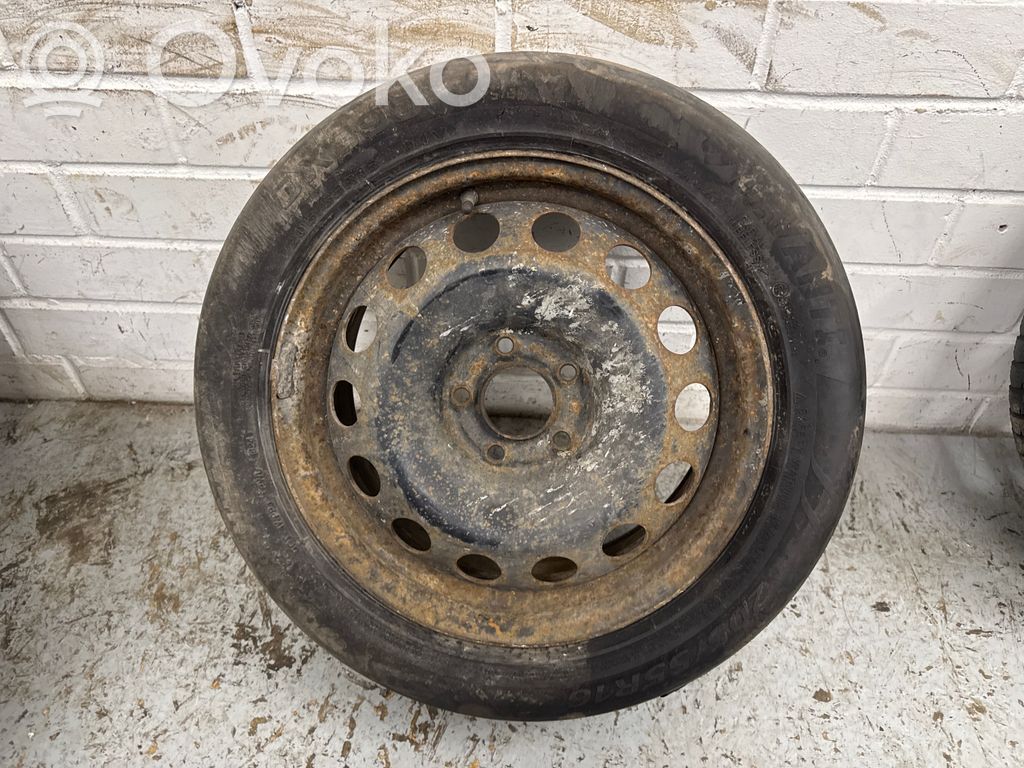 Llanta de acero R16