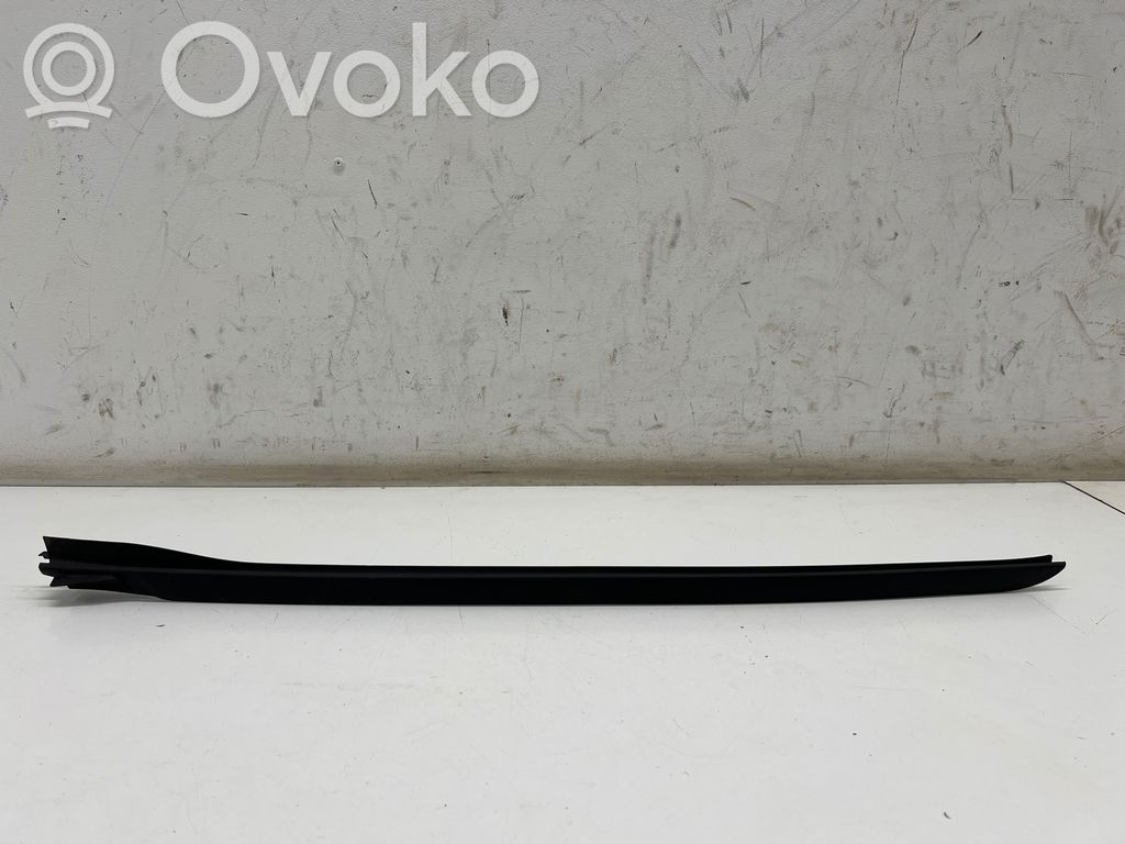 BMW i4 Windshield trim 