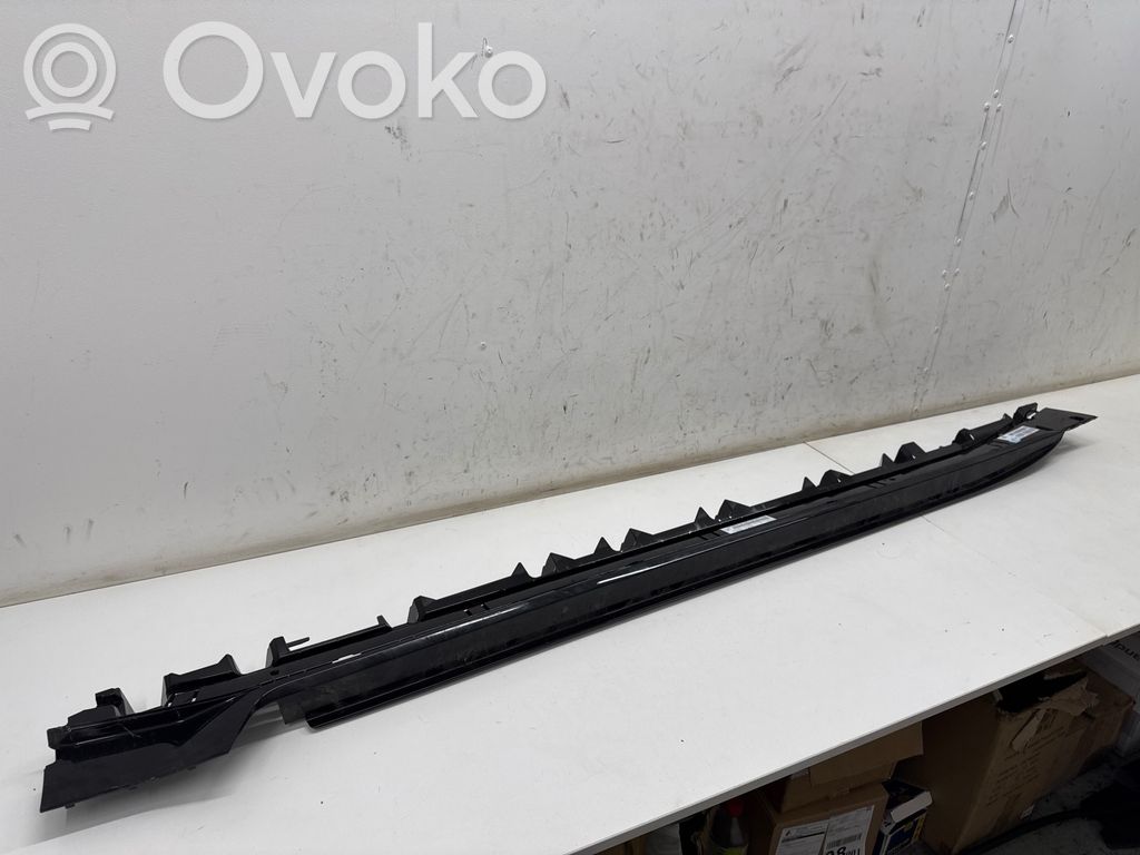 BMW i4 Sill supporting ledge 