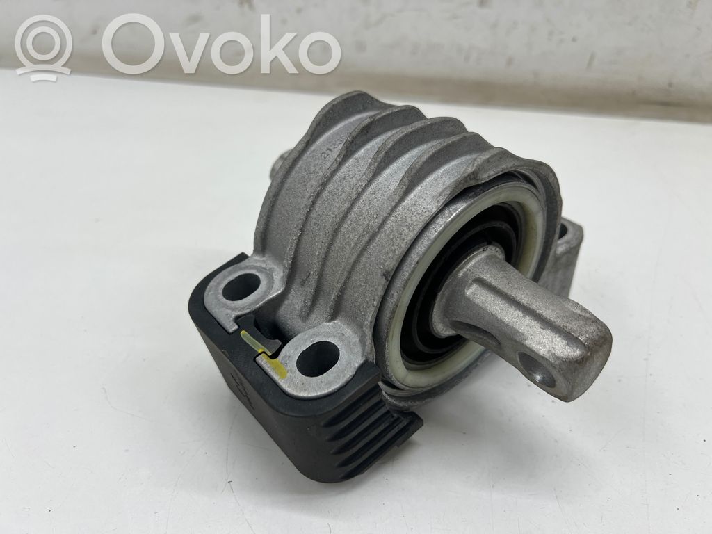 BMW i4 Engine mount bracket 