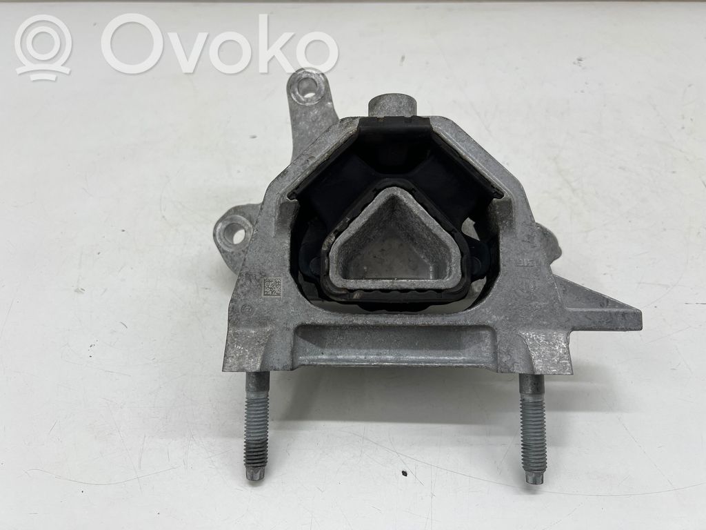 Opel Mokka B Engine mount bracket 
