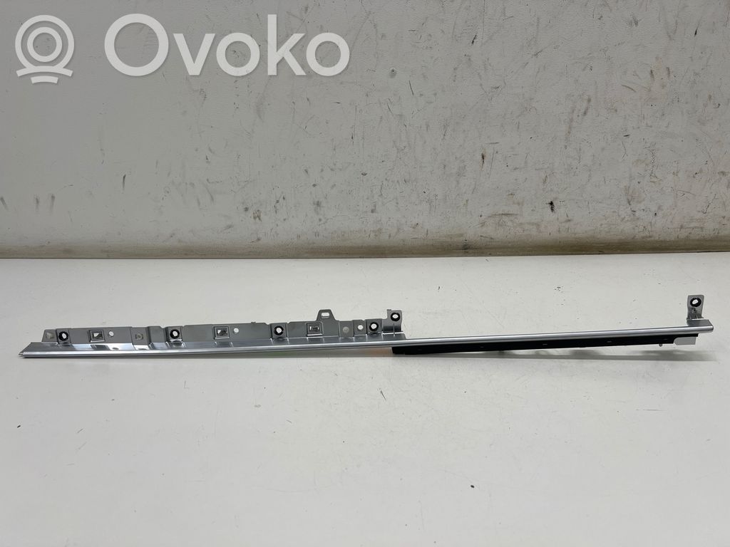 Porsche Panamera (971) Dashboard glove box trim 
