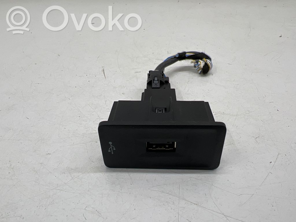 Enchufe conector USB   5Q0035726J,5G0035222K