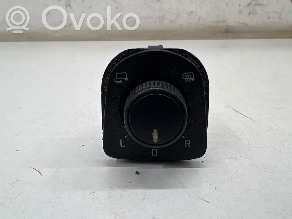 Wing mirror switch   5F0959565E